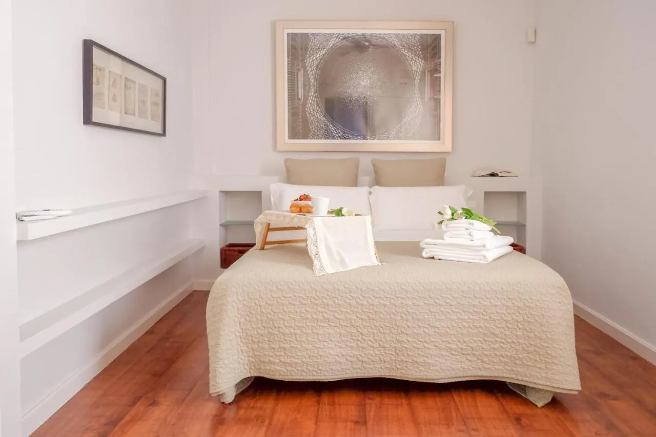 Apartment U-Sense Sevilla Santa Cruz Spain