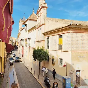 Homeyseville- Bright At Santa Cruz 6 Pax, Parking Optional Sevilha