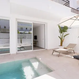 https://bossa-bay-suites-with-private-pool-mc-apartments-ibiza.balearic-islands.net